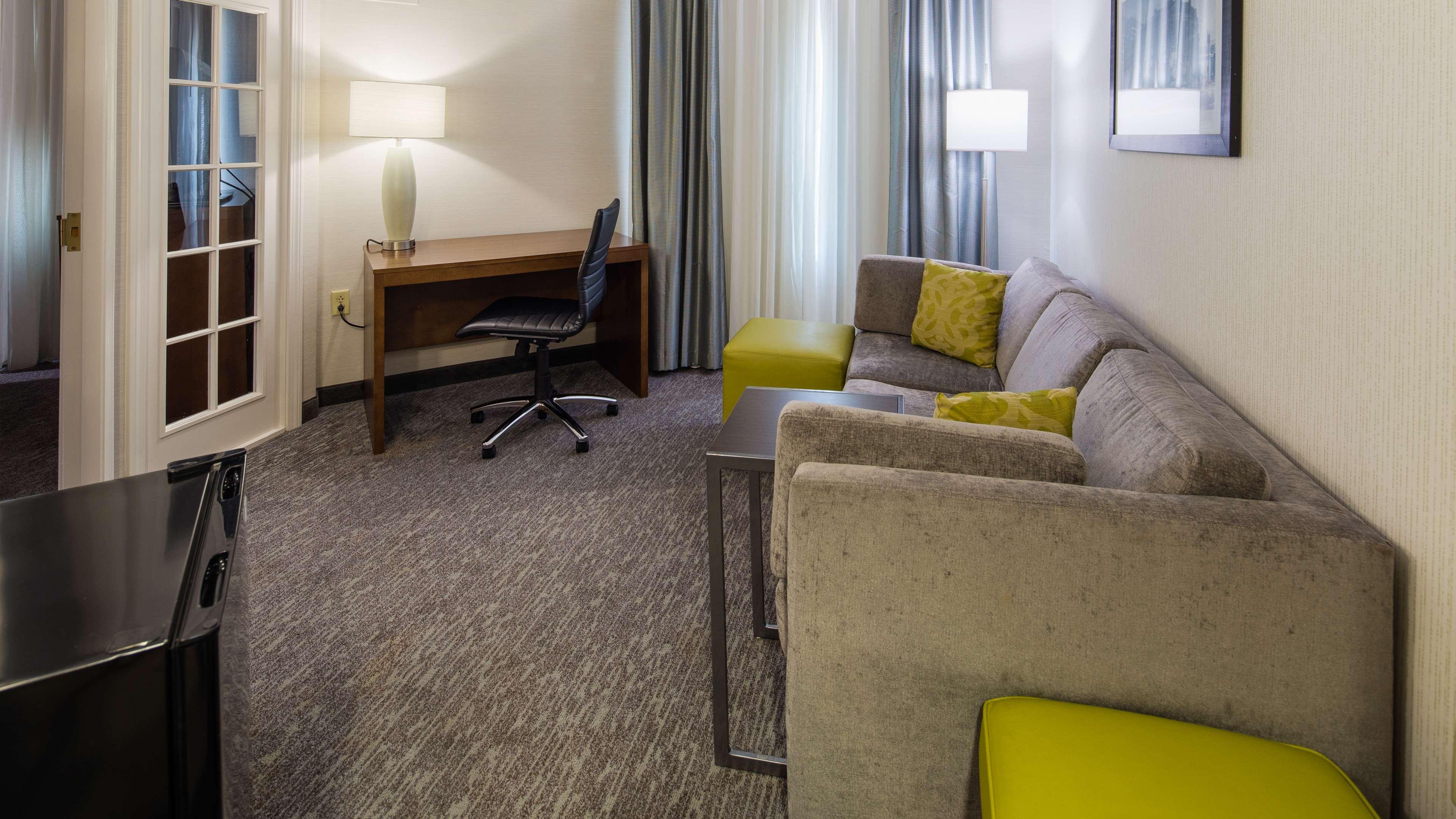 Best Western Plus Boston Hotel Exterior photo