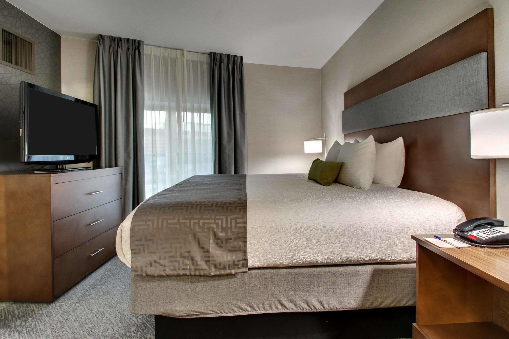 Best Western Plus Boston Hotel Exterior photo