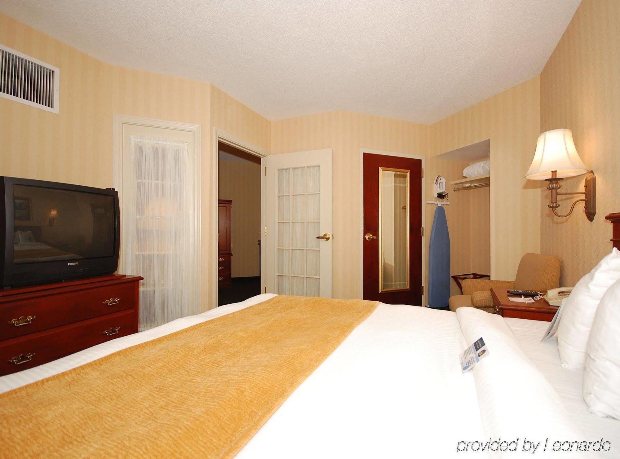 Best Western Plus Boston Hotel Exterior photo