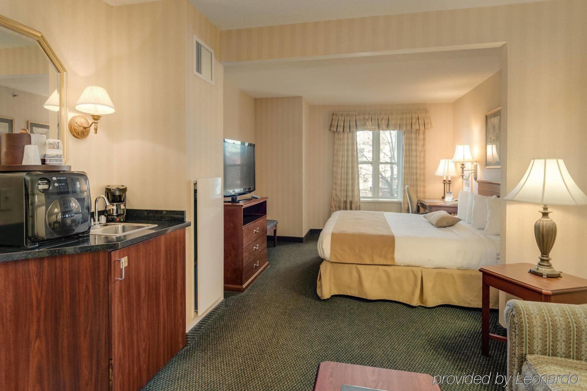 Best Western Plus Boston Hotel Exterior photo